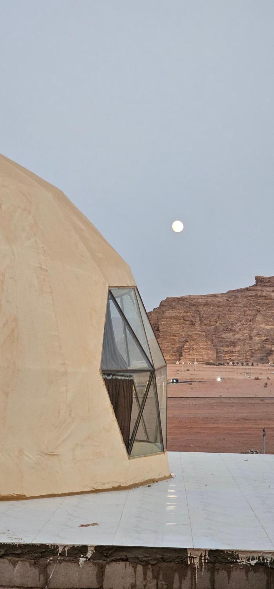 Titanic Camp Bed & Breakfast Wadi Rum Exterior photo