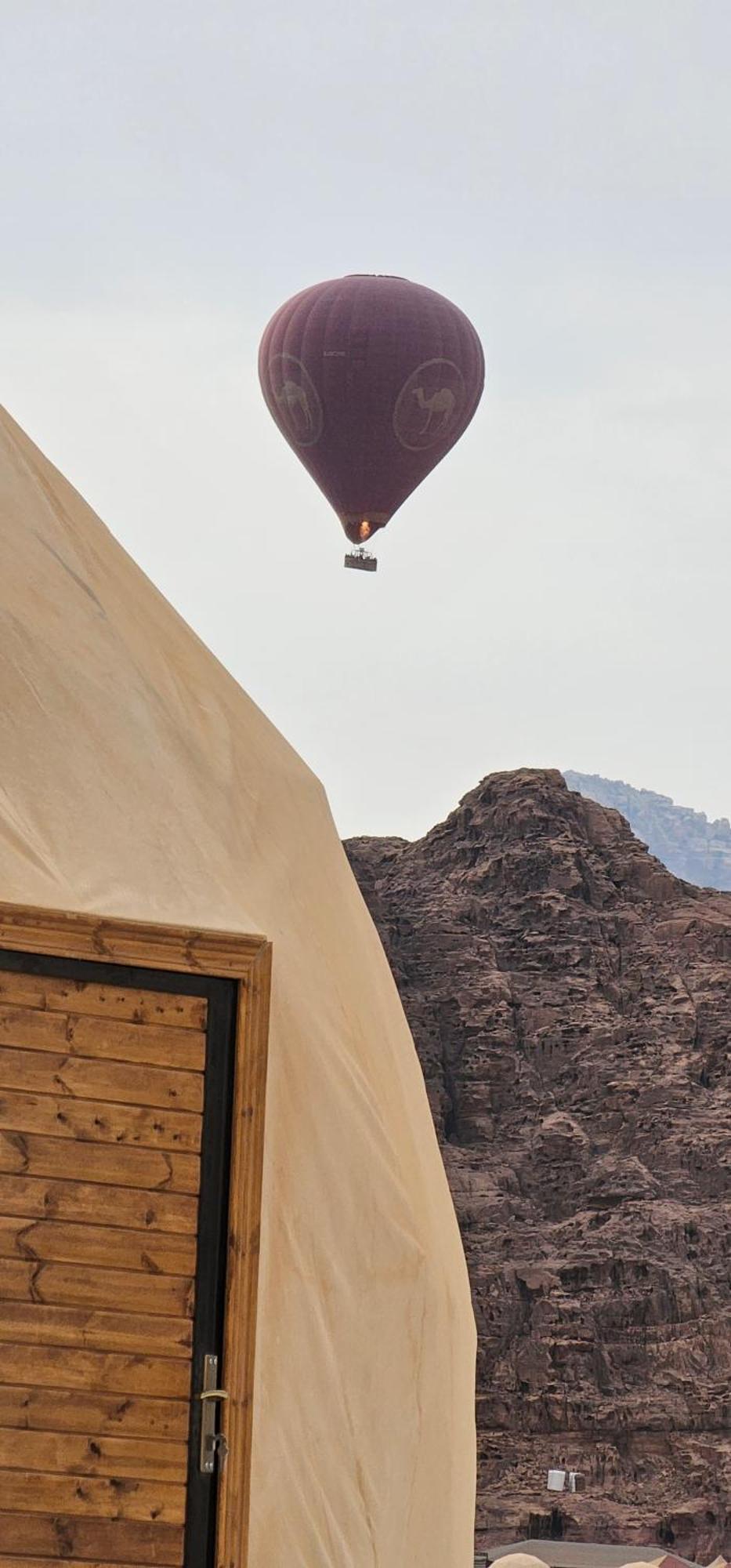 Titanic Camp Bed & Breakfast Wadi Rum Exterior photo