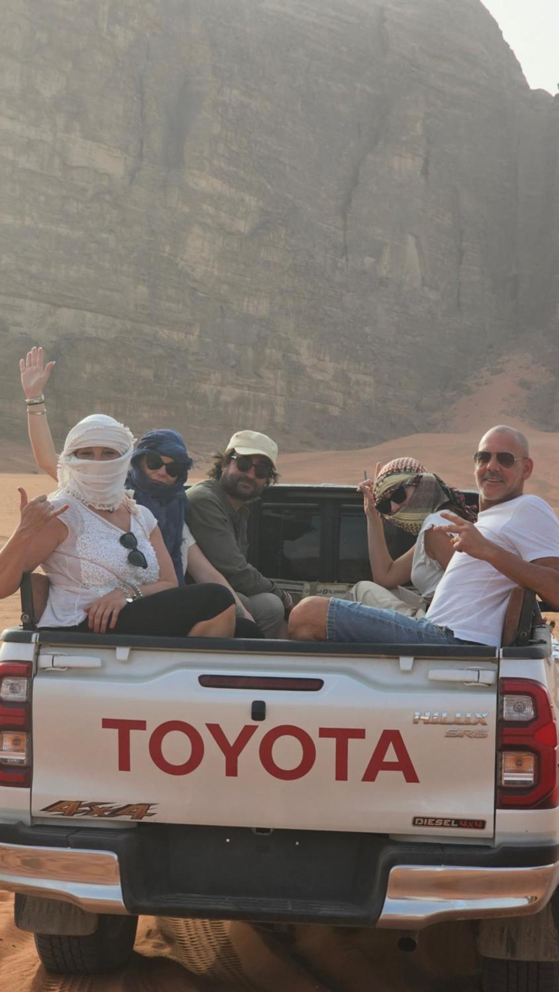Titanic Camp Bed & Breakfast Wadi Rum Exterior photo